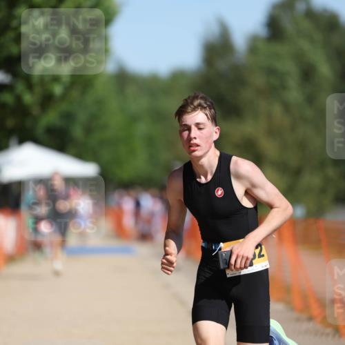 07.09.2025 - 19. Norderstedt Triathlon Michael Strokosch http://msf.ph/oto/8747212 07.09.2025 12:01:00 Laufen 1152, 1156 meine-sportfotos.de