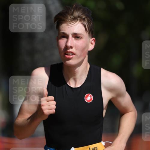 07.09.2025 - 19. Norderstedt Triathlon Michael Strokosch http://msf.ph/oto/8747247 07.09.2025 12:01:01 Laufen 1152, 1156 meine-sportfotos.de