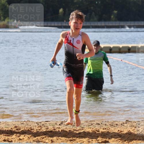 07.09.2025 - 19. Norderstedt Triathlon Luisa Fischer http://msf.ph/oto/8747255 07.09.2025 10:30:27 Schwimmen 69 meine-sportfotos.de