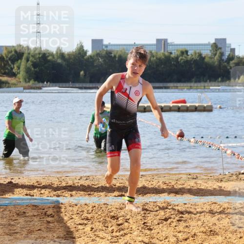 07.09.2025 - 19. Norderstedt Triathlon Luisa Fischer http://msf.ph/oto/8747278 07.09.2025 10:30:29 Schwimmen 69 meine-sportfotos.de
