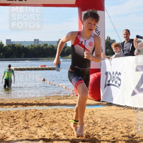 07.09.2025 - 19. Norderstedt Triathlon Luisa Fischer http://msf.ph/oto/8747293 07.09.2025 10:30:30 Schwimmen 69 meine-sportfotos.de