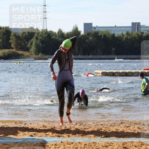 07.09.2025 - 19. Norderstedt Triathlon Luisa Fischer http://msf.ph/oto/8747328 07.09.2025 10:48:56 Schwimmen 1163, 1168, 1185, 1191 meine-sportfotos.de