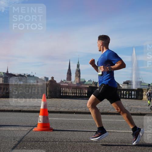 07.09.2025 - BARMER Alsterlauf Yannick Fuchs http://msf.ph/oto/8747365 07.09.2025 09:32:23 Laufen  meine-sportfotos.de