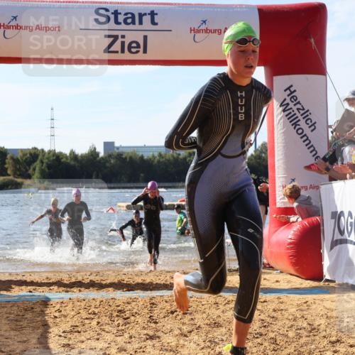07.09.2025 - 19. Norderstedt Triathlon Luisa Fischer http://msf.ph/oto/8747392 07.09.2025 10:48:59 Schwimmen 1163, 1165, 1168, 1185, 1191 meine-sportfotos.de