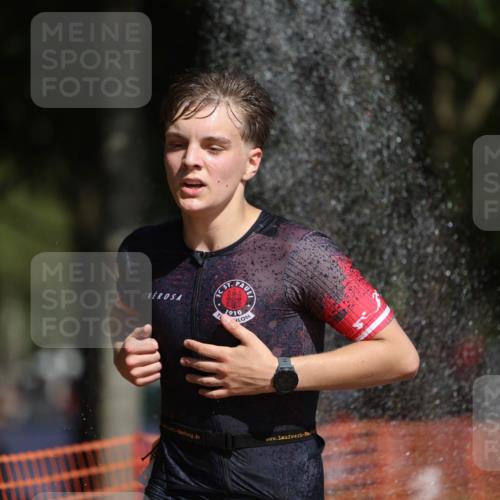 07.09.2025 - 19. Norderstedt Triathlon Michael Strokosch http://msf.ph/oto/8747413 07.09.2025 12:01:08 Laufen 787, 1156 meine-sportfotos.de