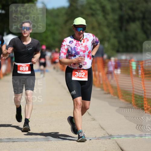 07.09.2025 - 19. Norderstedt Triathlon Michael Strokosch http://msf.ph/oto/8747457 07.09.2025 12:37:59 Laufen 302, 824, 859 meine-sportfotos.de