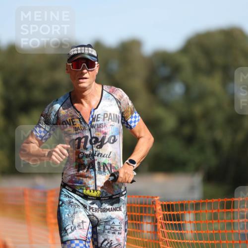 07.09.2025 - 19. Norderstedt Triathlon Michael Strokosch http://msf.ph/oto/8747465 07.09.2025 12:01:10 Laufen 787, 796, 1156 meine-sportfotos.de