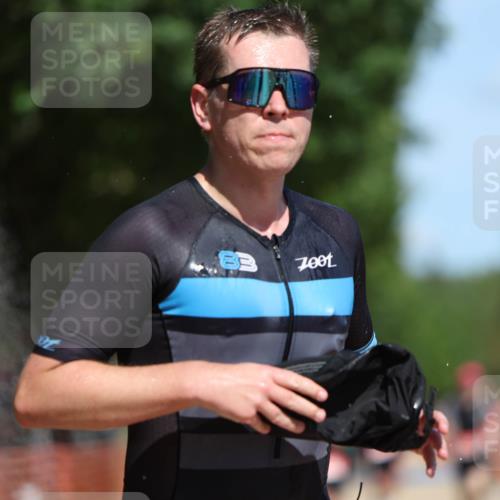 07.09.2025 - 19. Norderstedt Triathlon Michael Strokosch http://msf.ph/oto/8747560 07.09.2025 12:38:04 Laufen 136, 202, 302, 824, 859 meine-sportfotos.de
