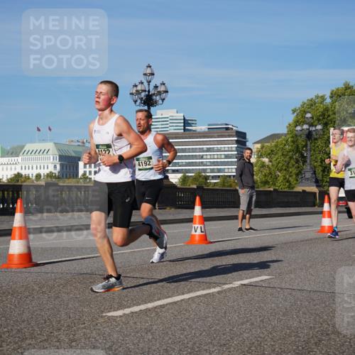 07.09.2025 - BARMER Alsterlauf Yannick Fuchs http://msf.ph/oto/8747567 07.09.2025 09:32:36 Laufen 122, 4192, 3180, 3639 meine-sportfotos.de