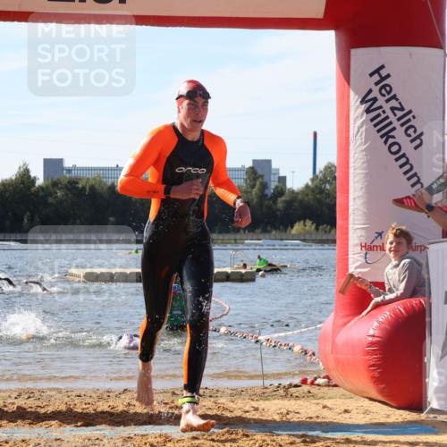 07.09.2025 - 19. Norderstedt Triathlon Luisa Fischer http://msf.ph/oto/8747570 07.09.2025 10:49:33 Schwimmen 1188 meine-sportfotos.de