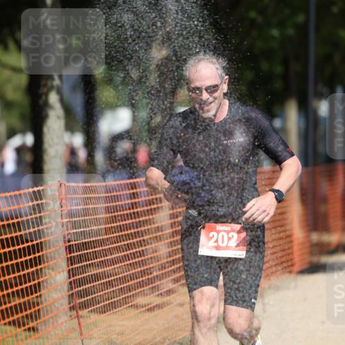 07.09.2025 - 19. Norderstedt Triathlon Michael Strokosch http://msf.ph/oto/8747626 07.09.2025 12:38:10 Laufen 136, 182, 202, 1378 meine-sportfotos.de
