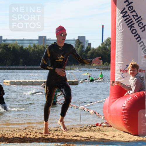 07.09.2025 - 19. Norderstedt Triathlon Luisa Fischer http://msf.ph/oto/8747658 07.09.2025 10:49:54 Schwimmen 225, 1158, 1176 meine-sportfotos.de