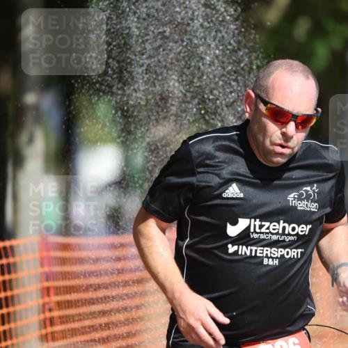 07.09.2025 - 19. Norderstedt Triathlon Michael Strokosch http://msf.ph/oto/8747659 07.09.2025 12:01:19 Laufen 796, 1208, 1348 meine-sportfotos.de