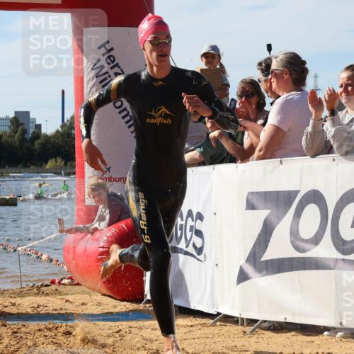 07.09.2025 - 19. Norderstedt Triathlon Luisa Fischer http://msf.ph/oto/8747676 07.09.2025 10:49:55 Schwimmen 1158, 1176 meine-sportfotos.de