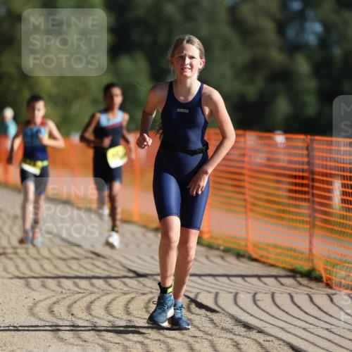 07.09.2025 - 19. Norderstedt Triathlon Michael Strokosch http://msf.ph/oto/8747705 07.09.2025 09:45:55 Laufen 554, 619, 624, 634 meine-sportfotos.de
