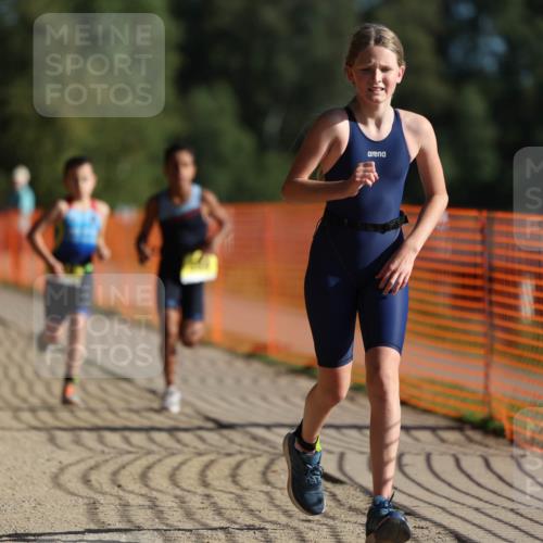 07.09.2025 - 19. Norderstedt Triathlon Michael Strokosch http://msf.ph/oto/8747724 07.09.2025 09:45:55 Laufen 554, 619, 624, 634 meine-sportfotos.de