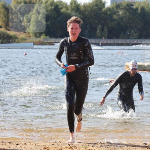 07.09.2025 - 19. Norderstedt Triathlon Luisa Fischer http://msf.ph/oto/8747725 07.09.2025 10:50:01 Schwimmen 1158, 1171, 1176, 1355 meine-sportfotos.de