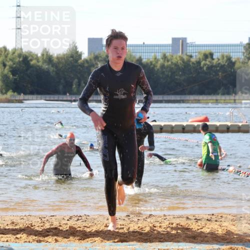 07.09.2025 - 19. Norderstedt Triathlon Luisa Fischer http://msf.ph/oto/8747745 07.09.2025 10:50:03 Schwimmen 1158, 1171, 1176, 1355 meine-sportfotos.de