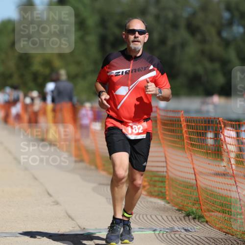 07.09.2025 - 19. Norderstedt Triathlon Michael Strokosch http://msf.ph/oto/8747746 07.09.2025 12:38:16 Laufen 182, 299, 1378 meine-sportfotos.de