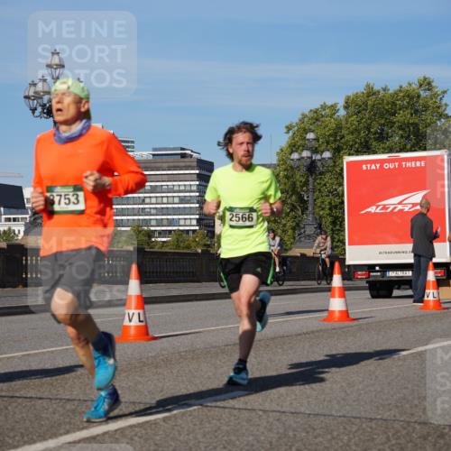 07.09.2025 - BARMER Alsterlauf Yannick Fuchs http://msf.ph/oto/8747833 07.09.2025 09:32:44 Laufen 3753, 2566, 1, 5440 meine-sportfotos.de