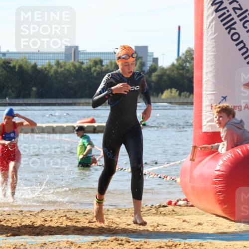 07.09.2025 - 19. Norderstedt Triathlon Luisa Fischer http://msf.ph/oto/8747875 07.09.2025 10:50:21 Schwimmen 238, 1157, 1160, 1189, 1335 meine-sportfotos.de