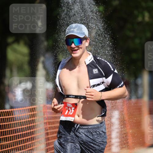 07.09.2025 - 19. Norderstedt Triathlon Michael Strokosch http://msf.ph/oto/8747906 07.09.2025 12:38:27 Laufen 715, 720, 1224 meine-sportfotos.de