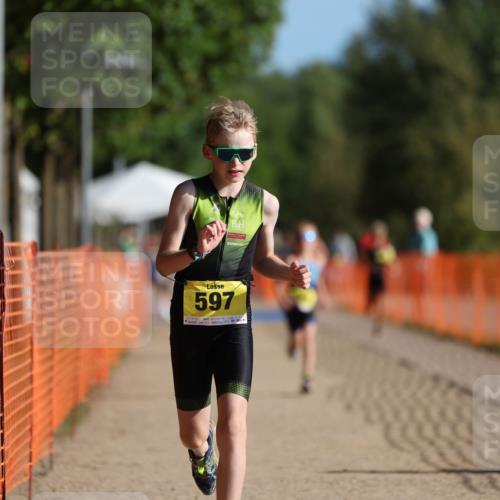 07.09.2025 - 19. Norderstedt Triathlon Michael Strokosch http://msf.ph/oto/8747972 07.09.2025 09:46:12 Laufen 555, 597 meine-sportfotos.de