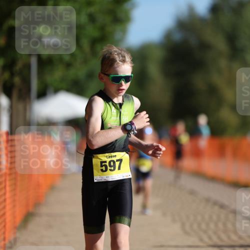 07.09.2025 - 19. Norderstedt Triathlon Michael Strokosch http://msf.ph/oto/8747985 07.09.2025 09:46:13 Laufen 555, 597 meine-sportfotos.de