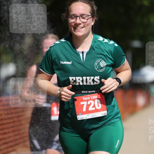 07.09.2025 - 19. Norderstedt Triathlon Michael Strokosch http://msf.ph/oto/8748016 07.09.2025 12:38:35 Laufen 720, 1224 meine-sportfotos.de