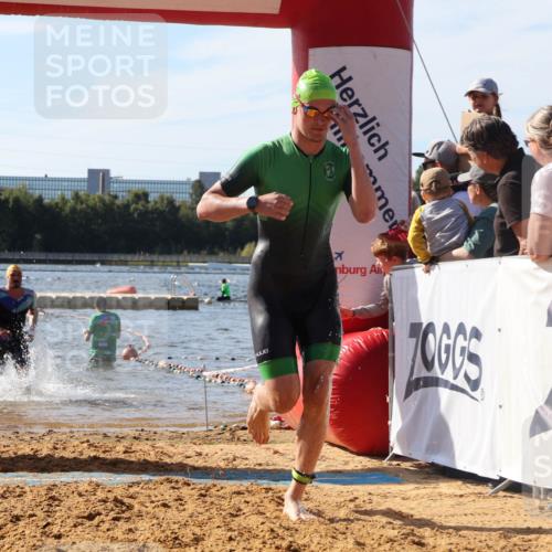 07.09.2025 - 19. Norderstedt Triathlon Luisa Fischer http://msf.ph/oto/8748044 07.09.2025 10:50:53 Schwimmen 749, 1173 meine-sportfotos.de