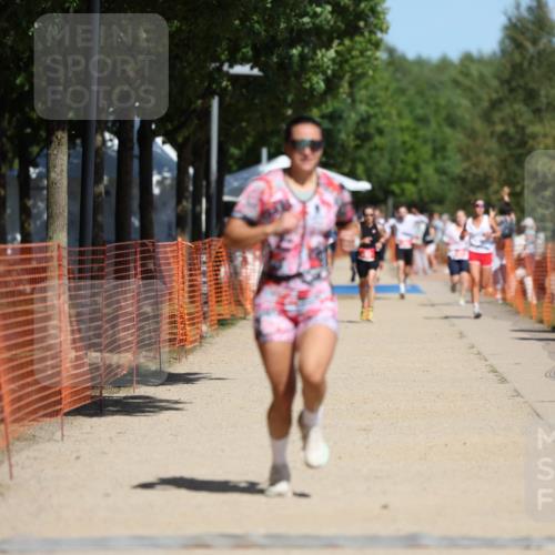 07.09.2025 - 19. Norderstedt Triathlon Michael Strokosch http://msf.ph/oto/8748062 07.09.2025 12:38:51 Laufen 195 meine-sportfotos.de