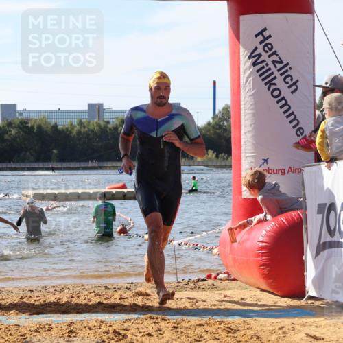 07.09.2025 - 19. Norderstedt Triathlon Luisa Fischer http://msf.ph/oto/8748075 07.09.2025 10:50:56 Schwimmen 749, 1172, 1173 meine-sportfotos.de