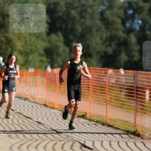 07.09.2025 - 19. Norderstedt Triathlon Michael Strokosch http://msf.ph/oto/8748102 07.09.2025 09:46:21 Laufen 555, 565, 584, 599 meine-sportfotos.de