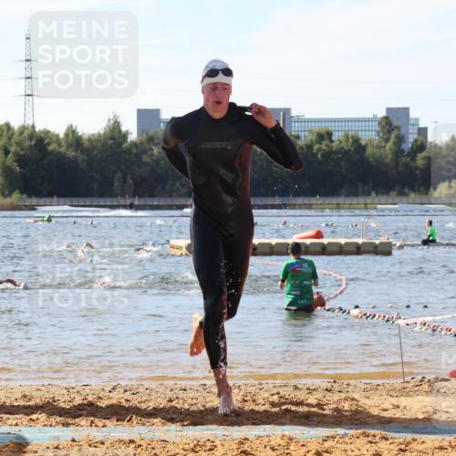 07.09.2025 - 19. Norderstedt Triathlon Luisa Fischer http://msf.ph/oto/8748139 07.09.2025 10:51:06 Schwimmen 749, 1172, 1202 meine-sportfotos.de