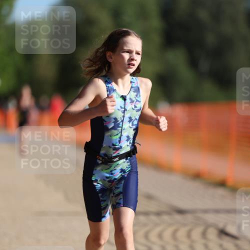 07.09.2025 - 19. Norderstedt Triathlon Michael Strokosch http://msf.ph/oto/8748189 07.09.2025 09:46:26 Laufen 565, 584, 599 meine-sportfotos.de