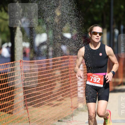 07.09.2025 - 19. Norderstedt Triathlon Michael Strokosch http://msf.ph/oto/8748208 07.09.2025 12:39:02 Laufen 165, 273, 724, 792 meine-sportfotos.de