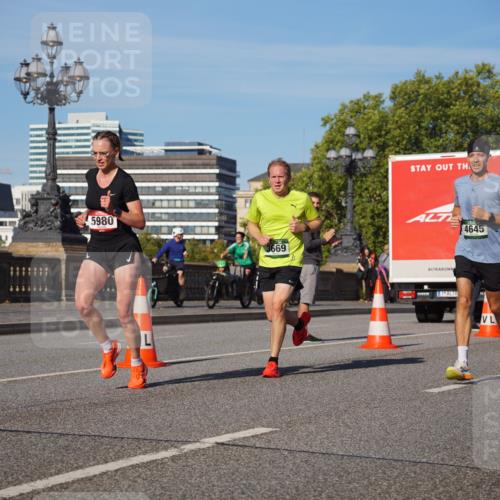 07.09.2025 - BARMER Alsterlauf Yannick Fuchs http://msf.ph/oto/8748227 07.09.2025 09:33:04 Laufen 5980, 3669, 4645, 4747 meine-sportfotos.de