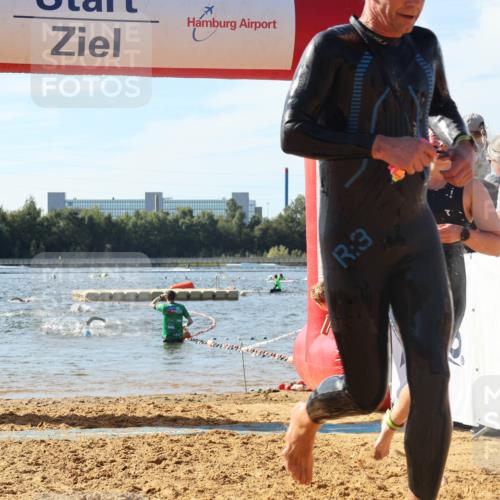 07.09.2025 - 19. Norderstedt Triathlon Luisa Fischer http://msf.ph/oto/8748283 07.09.2025 10:51:30 Schwimmen 821, 1166, 1174, 1208, 1341 meine-sportfotos.de
