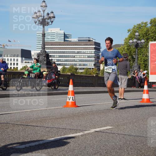 07.09.2025 - BARMER Alsterlauf Yannick Fuchs http://msf.ph/oto/8748286 07.09.2025 09:33:06 Laufen 4747, 1 meine-sportfotos.de