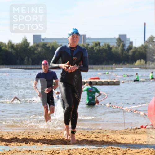 07.09.2025 - 19. Norderstedt Triathlon Luisa Fischer http://msf.ph/oto/8748292 07.09.2025 10:51:44 Schwimmen 204, 844, 1211 meine-sportfotos.de