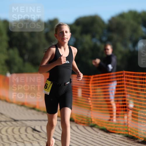 07.09.2025 - 19. Norderstedt Triathlon Michael Strokosch http://msf.ph/oto/8748333 07.09.2025 09:46:38 Laufen 616 meine-sportfotos.de