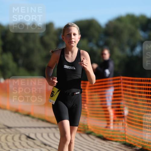 07.09.2025 - 19. Norderstedt Triathlon Michael Strokosch http://msf.ph/oto/8748338 07.09.2025 09:46:38 Laufen 616 meine-sportfotos.de