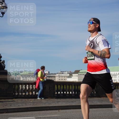 07.09.2025 - BARMER Alsterlauf Yannick Fuchs http://msf.ph/oto/8748381 07.09.2025 09:33:12 Laufen 6309 meine-sportfotos.de