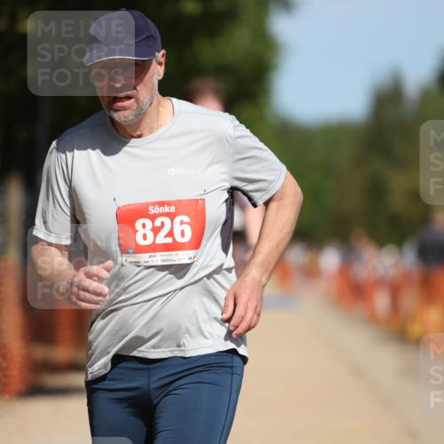 07.09.2025 - 19. Norderstedt Triathlon Michael Strokosch http://msf.ph/oto/8748392 07.09.2025 12:39:16 Laufen 791, 826, 849 meine-sportfotos.de