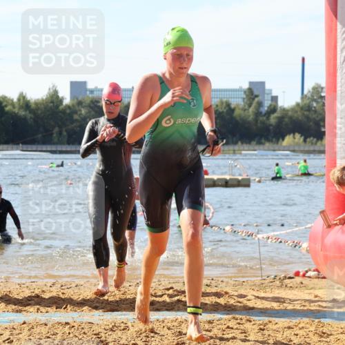 07.09.2025 - 19. Norderstedt Triathlon Luisa Fischer http://msf.ph/oto/8748436 07.09.2025 10:51:58 Schwimmen 844, 1164, 1178, 1211, 1340, 1390 meine-sportfotos.de