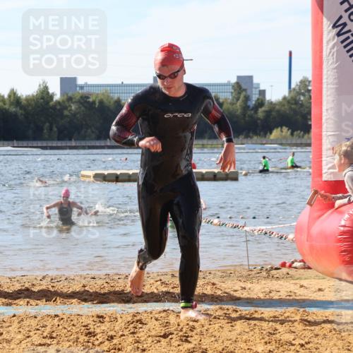 07.09.2025 - 19. Norderstedt Triathlon Luisa Fischer http://msf.ph/oto/8748506 07.09.2025 10:52:05 Schwimmen 1164, 1178, 1340, 1390 meine-sportfotos.de