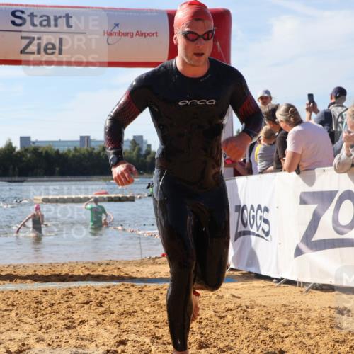 07.09.2025 - 19. Norderstedt Triathlon Luisa Fischer http://msf.ph/oto/8748530 07.09.2025 10:52:07 Schwimmen 1155, 1164, 1178, 1340, 1390 meine-sportfotos.de