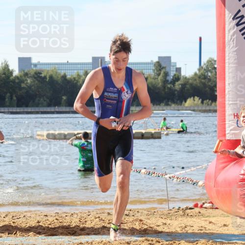 07.09.2025 - 19. Norderstedt Triathlon Luisa Fischer http://msf.ph/oto/8748562 07.09.2025 10:52:44 Schwimmen 1162, 1179 meine-sportfotos.de