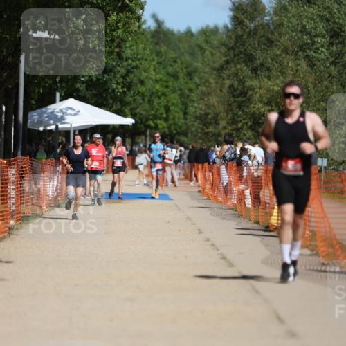 07.09.2025 - 19. Norderstedt Triathlon Michael Strokosch http://msf.ph/oto/8748568 07.09.2025 12:40:00 Laufen 243, 852, 1255, 1276, 1359 meine-sportfotos.de