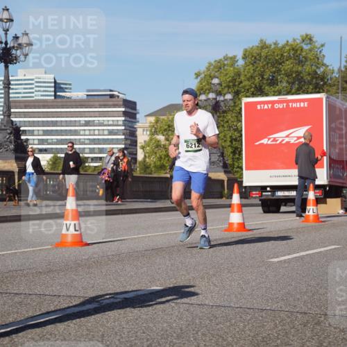 07.09.2025 - BARMER Alsterlauf Yannick Fuchs http://msf.ph/oto/8748576 07.09.2025 09:33:20 Laufen 6212 meine-sportfotos.de